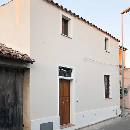 펜션 Beni Benius - Typical Restored House In Nurachi