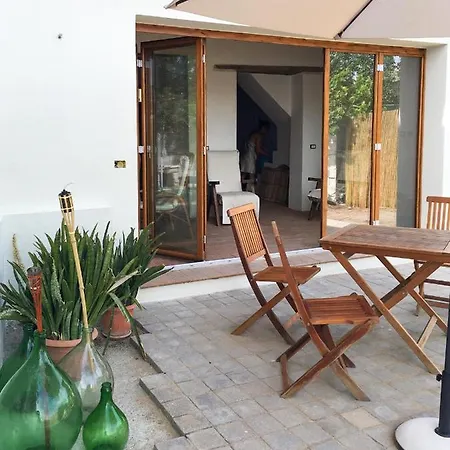 펜션 Beni Benius - Typical Restored House In Nurachi