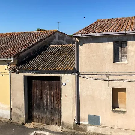 펜션 Beni Benius - Typical Restored House In Nurachi